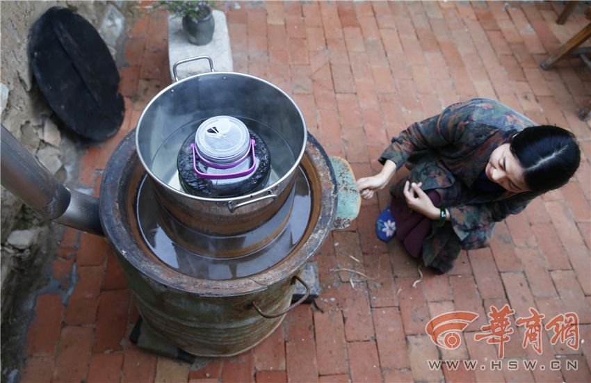 夫妻俩毕业后终南山安家 享受慢生活