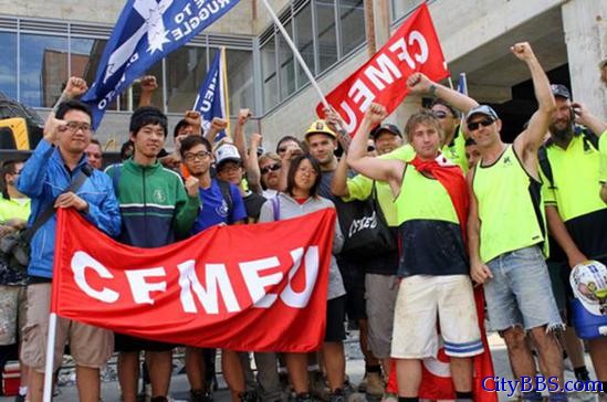 两眼泪汪汪：海外中国人为何专“坑”老乡