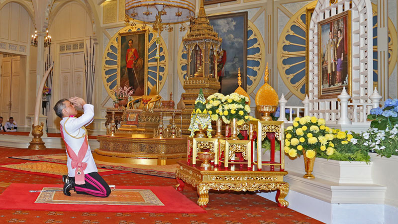 玛哈哇栖拉隆功皇储殿下登基成为泰国十世王 