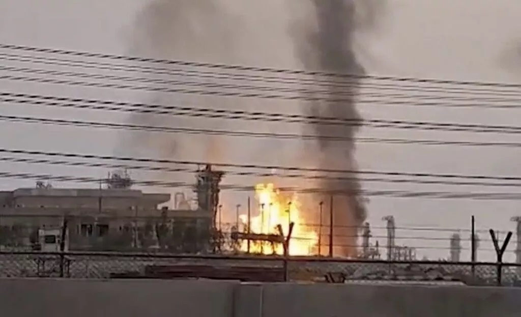 伊朗南部南帕尔斯天然气田于当地时间14日，遭到以色列用无人机攻击