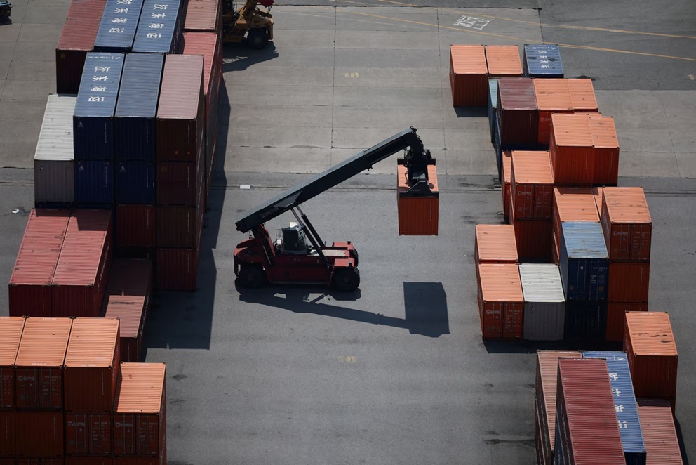 在韩国平泽平泽港看到的集装箱